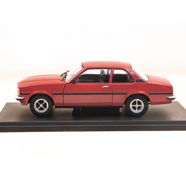 Opel Ascona Red - Image 6